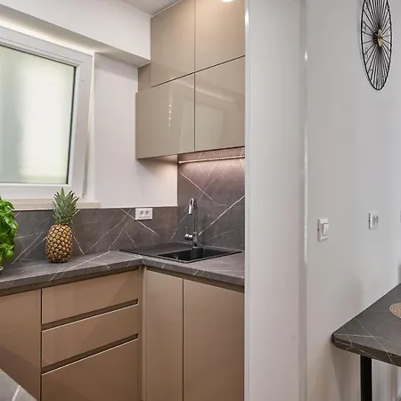 Newly Renovated Apt. Near To Entrance To Old Town Dubrovnik Exterior photo