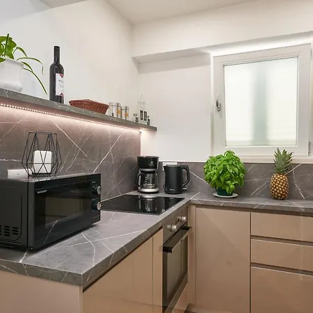 Newly Renovated Apt. Near To Entrance To Old Town Dubrovnik Exterior photo